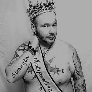 Meet your Posher, Christopher